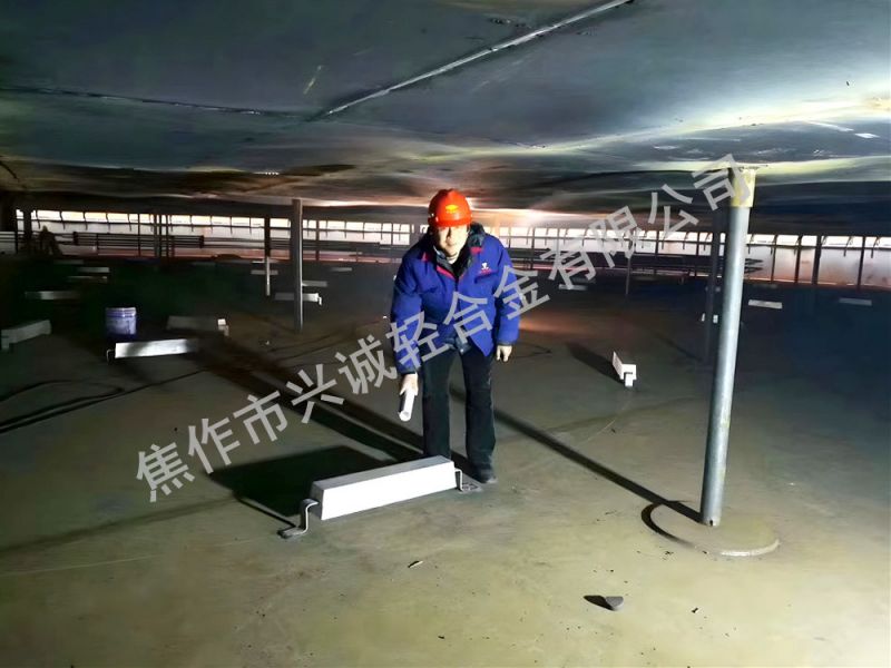 儲(chǔ)罐鋁陽極施工